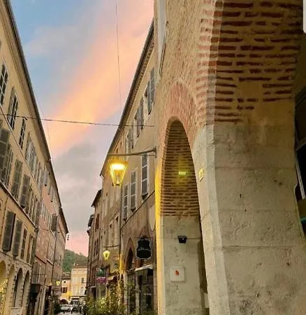60 M2 Au Coeur Du Centre Каор
